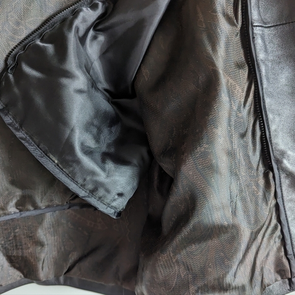 Danier Black Leather Jacket with Removable Thermal Insert - Picture 11 of 13